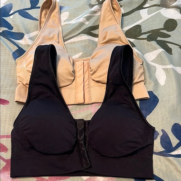 2 Bamboo front clip support bras. - Picture 1 of 7